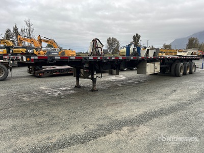 2015 Manac 53 ft Tri/A Flatbed Trailer
