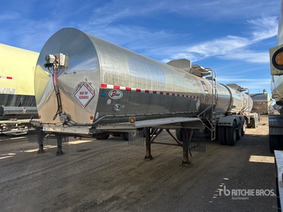 2004 Bedard 3720 gal Super B-Train Lead Tanker Trailer