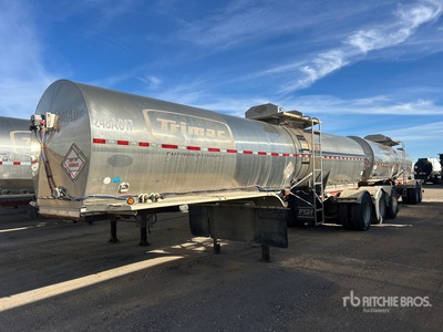 2003 Bedard 3720 gal Super B-Train Lead Tanker Trailer