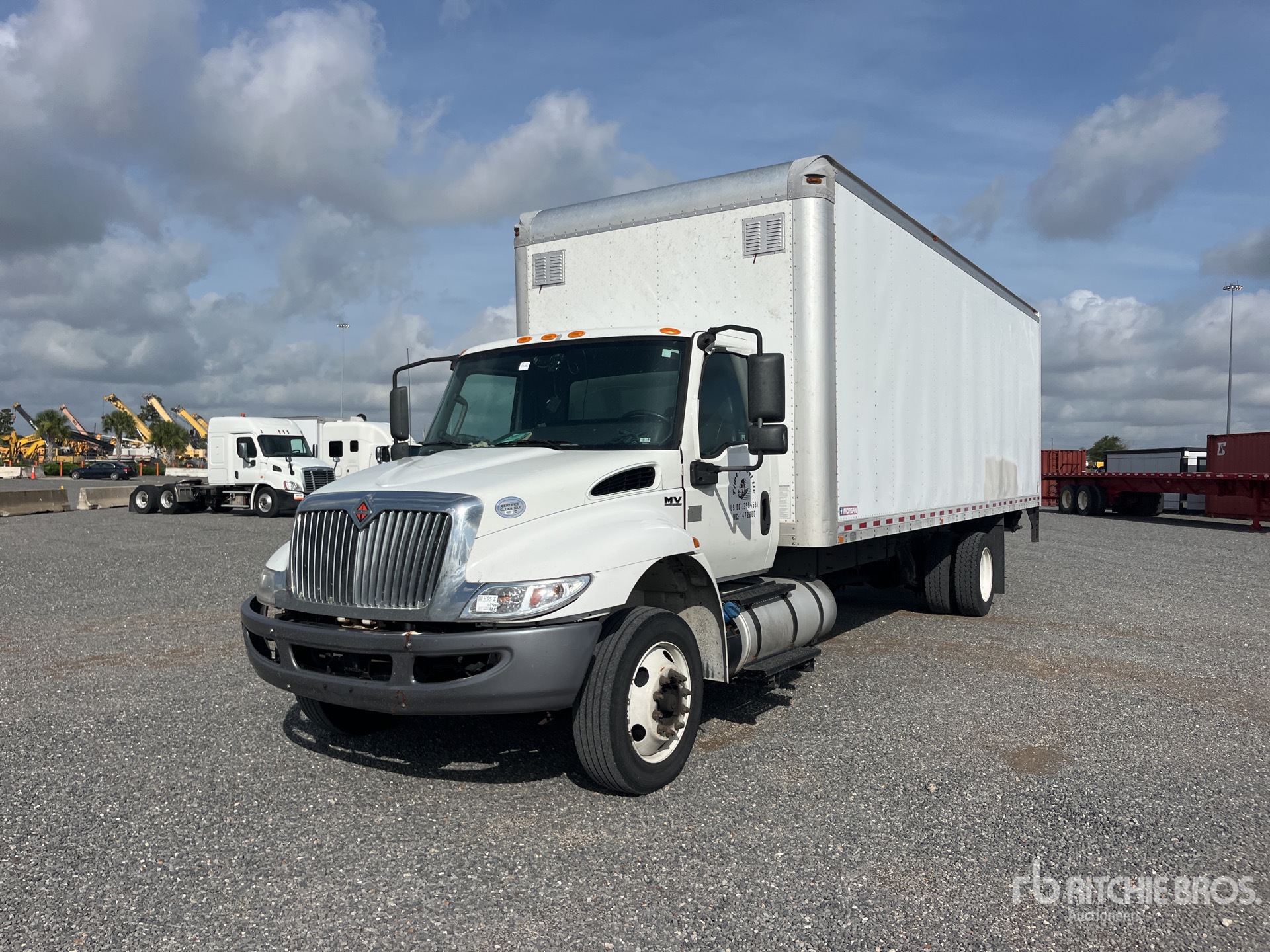 2019 International MV607 4x2 Van Truck