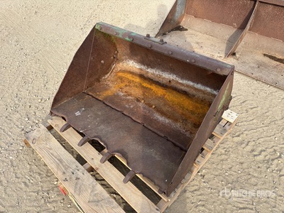 John Deere 40 in Ag Tractor Bucket