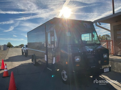2019 Ford E-350 Van Truck
