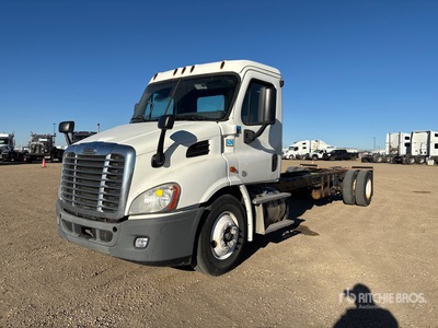 2018 Freightliner Cascadia 113 4x2 Cab and Chassis