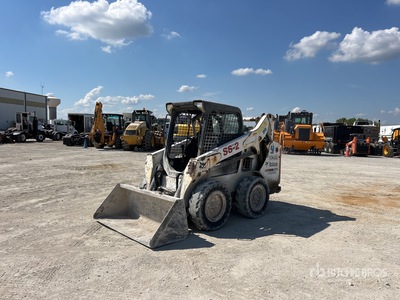 2015 Bobcat S570 を見 Skid-Steer Loader