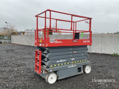 2019 Skyjack SJIII4740 Electric Scissor Lift (Inoperable)