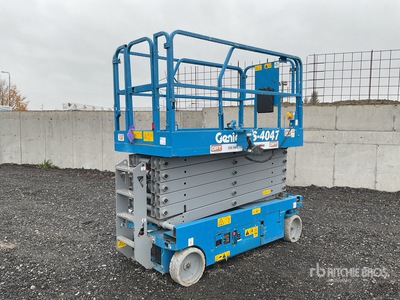 2019 Genie GS-4047 Electric Scissor Lift