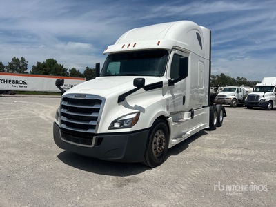 2019 Freightliner Cascadia 126 6x4 تراكتور شاحنة كابينة النوم (ثنائية المحور)