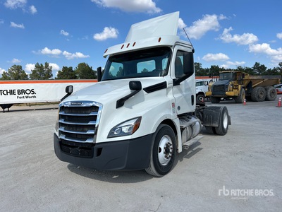 2019 Freightliner Cascadia 126 4x2 S/A Day Cab Truck Tractor