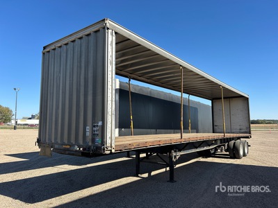 2015 Utility FS2CHS 45 ft T/A Curtain Side Trailer