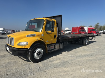 2019 Freightliner M2 106 4x2 Camión Caja Abierta