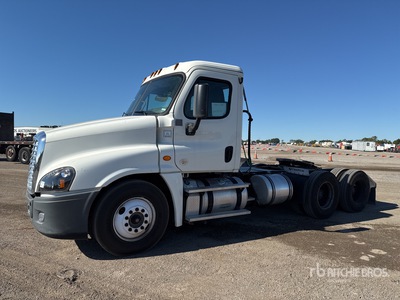 2018 Freightliner Cascadia 125 6x4 T/A Day Cab Truck Tractor