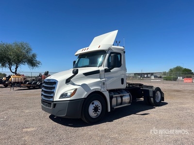 2019 Freightliner Cascadia 126 4x2 S/A Day Cab Truck Tractor