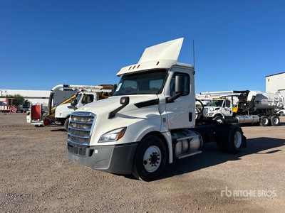 2019 Freightliner Cascadia 126 4x2 S/A Day Cab Truck Tractor