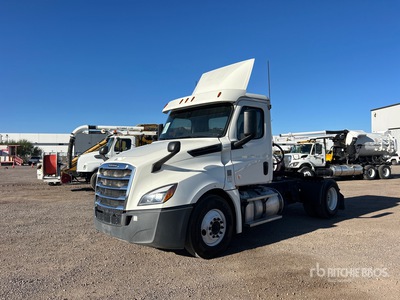 2019 Freightliner Cascadia 126 4x2 S/A Day Cab Truck Tractor