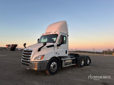 2020 Freightliner Cascadia 116 6x4 T/A Day Cab Truck Tractor