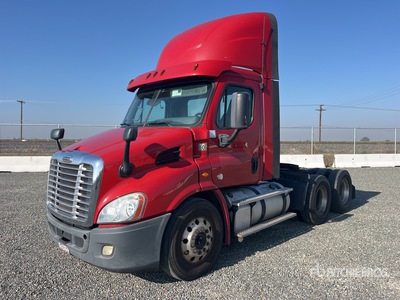2018 Freightliner Cascadia 113 6x4 Cabeza Tractora Cabina Corta