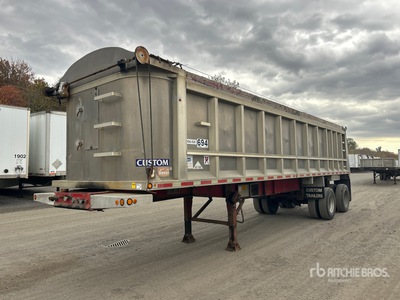 2008 Custom 34 ft T/A Aluminum Remorque à benne basculante