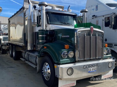 2007 Kenworth T404SAR تراكتور شاحنة كابينة النوم (ثنائية المحور)