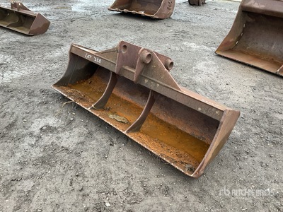 1800 mm Cleanup Baggerlöffel