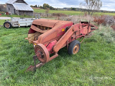 New Holland 67 Square Baler