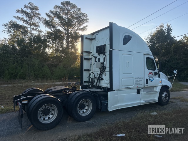 CAMIóN CAMAROTE 2016 FREIGHTLINER