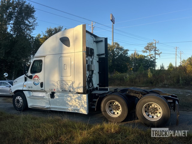 CAMIóN CAMAROTE 2016 FREIGHTLINER