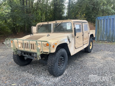 2008 AM General M1097R1 HMMWV 4 Door Soft Top w/Truck Body