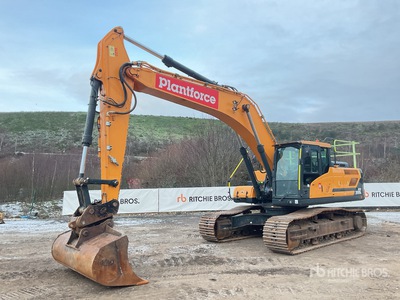 2019 Hyundai HX300L Tracked Excavator