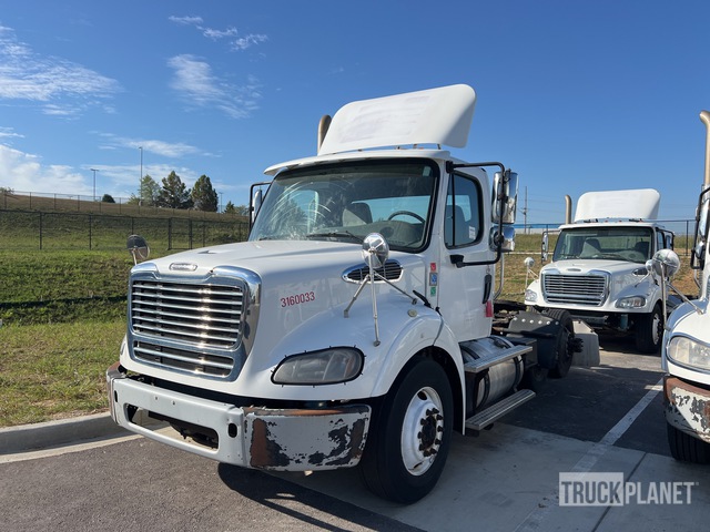 CAMIóN 2016 FREIGHTLINER