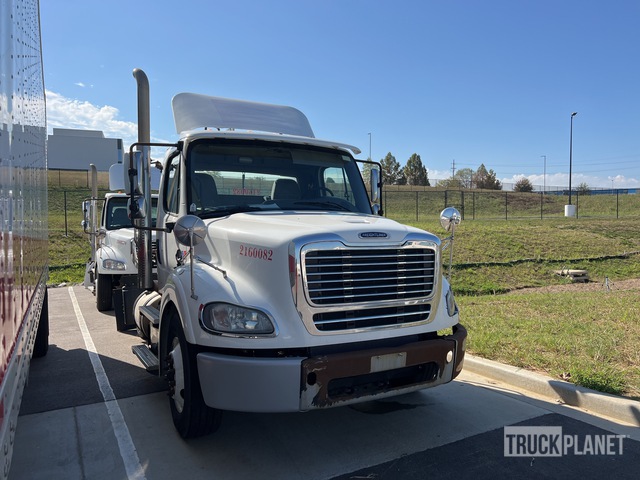 CAMIóN 2016 FREIGHTLINER