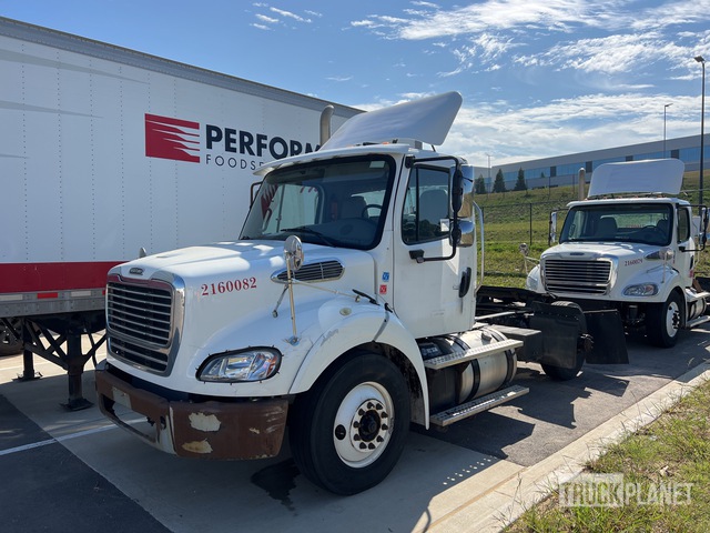 CAMIóN 2016 FREIGHTLINER