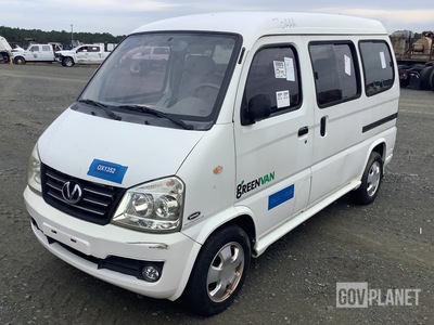 Vantage EV 1000 Minivan