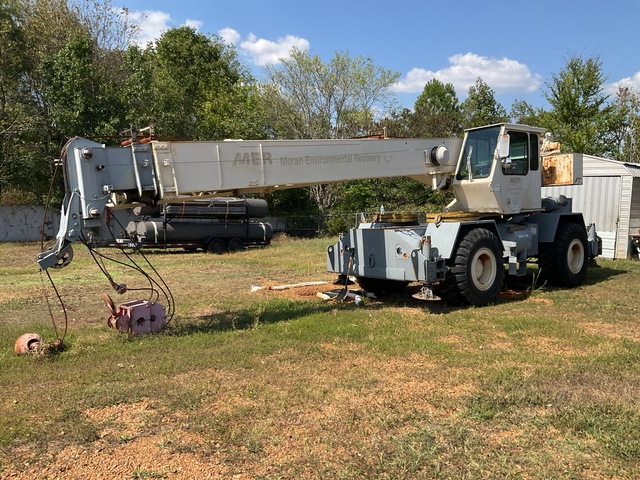 1997 Koehring/Lorain LRT 230E 30 ton 4x4 Rough Terrain Crane 1997 Koehring/Lorain LRT 230E 30 ton 4x4 Rough Terrain Crane