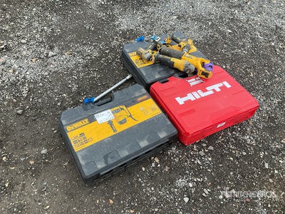 Quantity of (9) Hand Tools Divers - Outils à main