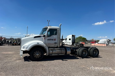 2023 Kenworth T800 6x4 T/A Day Cab Truck Tractor