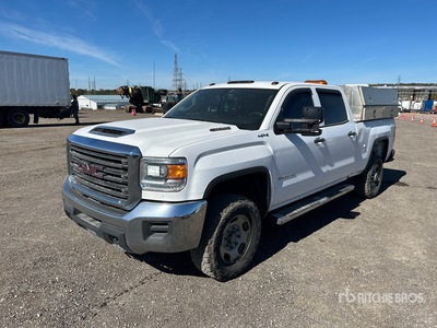 2019 GMC Sierra 2500 4x4 Crew Cab Pickup