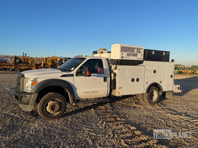 2015 Ford F-550 XL 4x4 Lube Truck