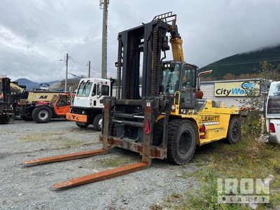 2013 Hyundai 250D-7E 55000 lb Pneumatic Tire Forklift