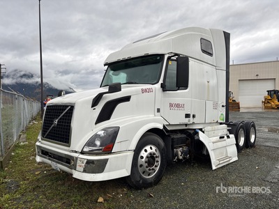 2012 Volvo VNL 6x4 Cabina con cuccetta per trattore stradale (Inoperable)