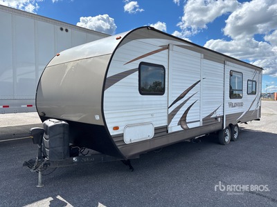 2015 Forest River Wildwood 28 ft T/A Travel Trailer