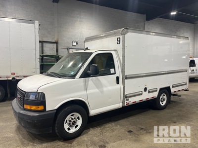 2020 GMC Savana 4x2 Camion fourgon (Inoperable)