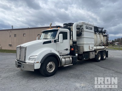 Guzzler on 2016 Kenworth T880 6x4 Vacuum Excavator Truck