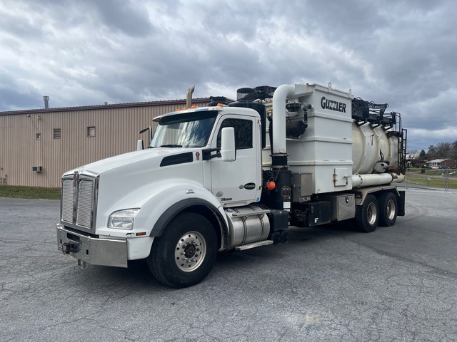 Guzzler on 2016 Kenworth T880 6x4 Vacuum Excavator Truck Guzzler on 2016 Kenworth T880 6x4 Vacuum Excavator Truck