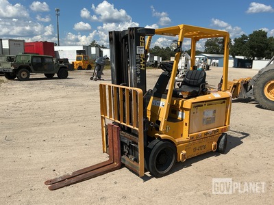 Hyster E65Z-40 Electric Forklift