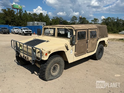 2009 AM General M1097R1 HMMWV 4 Door Soft Top w/Truck Body