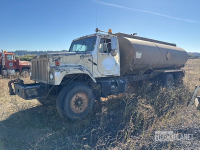 1979 International 4300 6x4 Water Truck