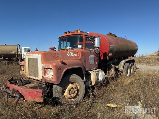1985 Mack R688ST 6x4 Water Truck in Salem, Oregon, United States ...