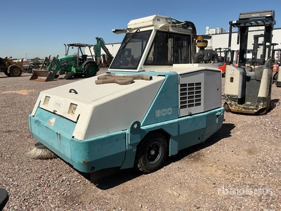 2009 Tenant 800 Ride-On Floor Sweeper (Inoperable)