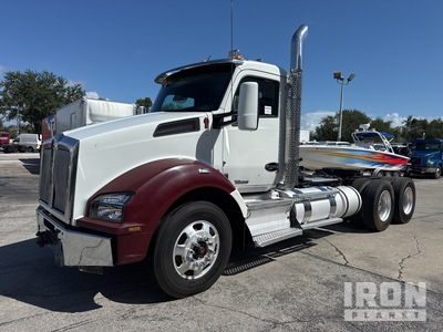 2015 Kenworth T880 6x4 T/A Day Cab Truck Tractor