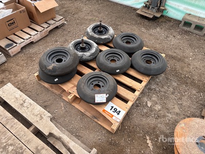 Quantity of (8) Bourgault 4.50-8-V Rubber Packers